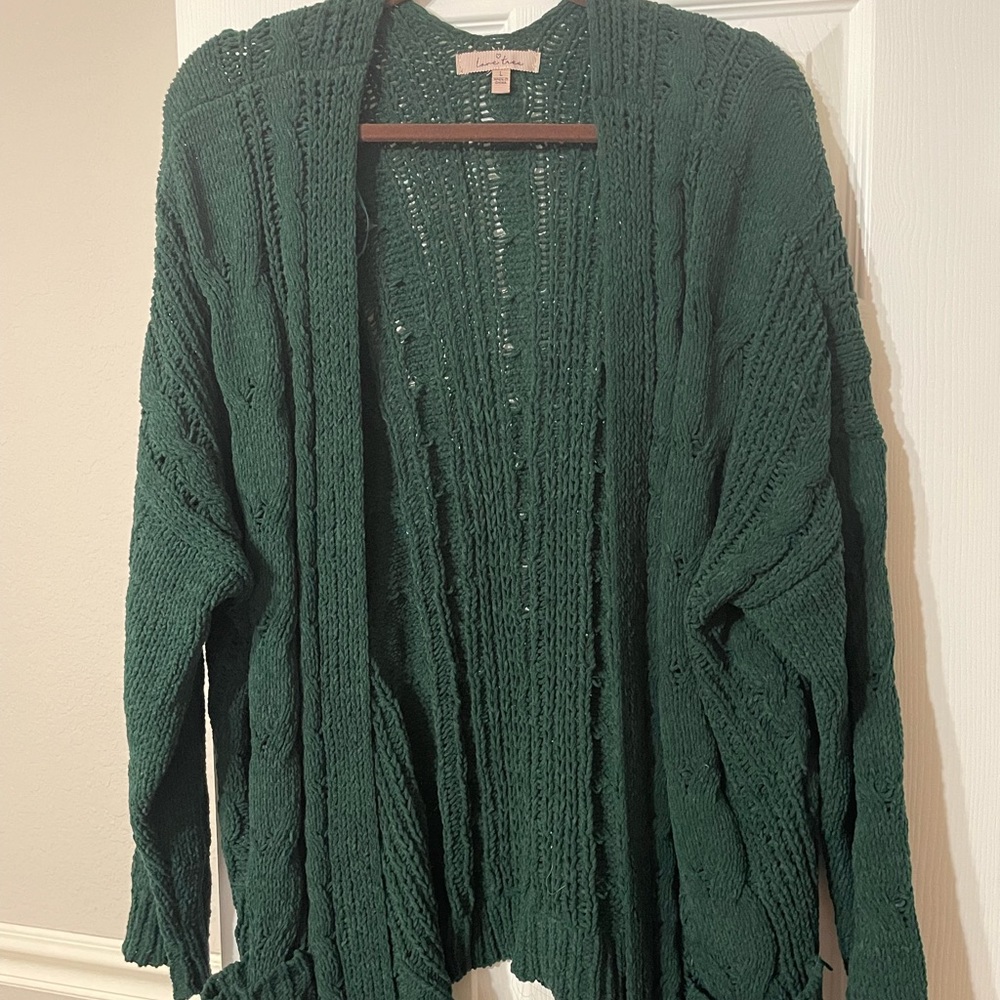 Green sweater, oversized